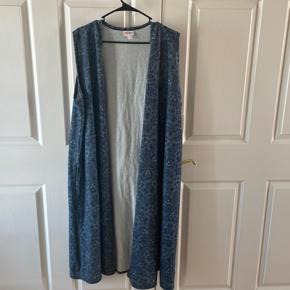 Joy navy design vest